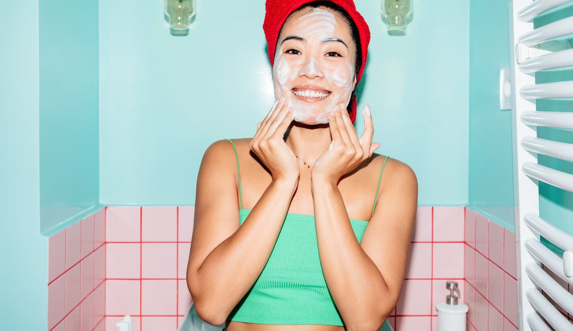 Featured image for The 28 Best Pregnancy-Safe Cleansers, According To Experts